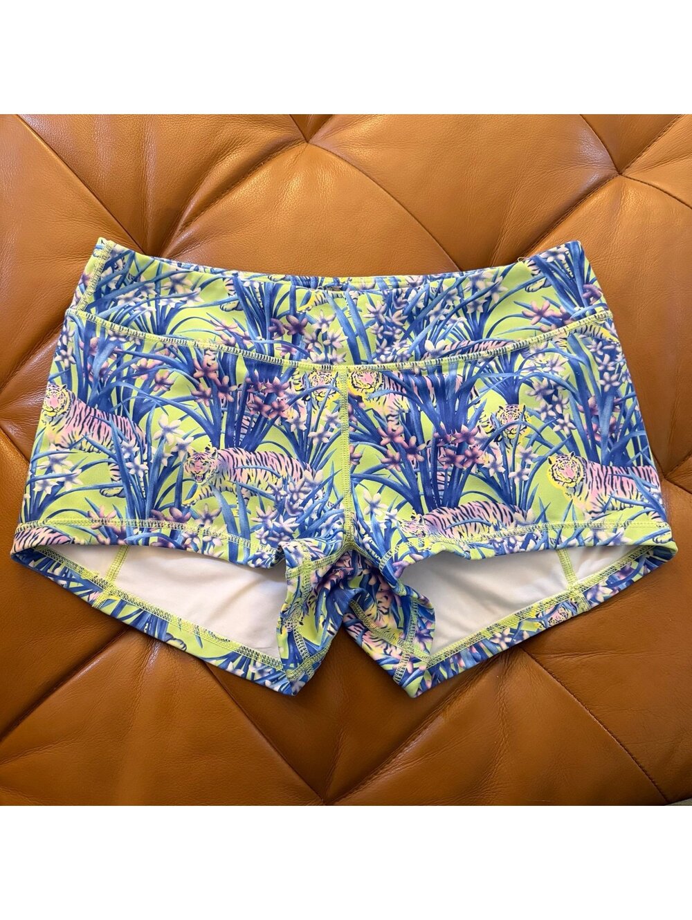 TFK Total Fitness Kit Jungle Tiger Compression Shorts CrossFit Booty Shorts L